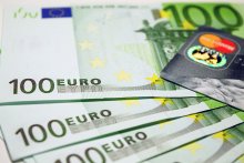АНА-МПА: Второто увеличение на минималната работна заплата ще бъде направено на 1 май 2022 г., заяви Кириакос Мицотакис