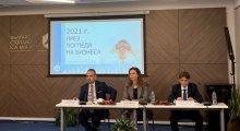 Работодателите настояват компенсациите за високите цени на електроенергията към всички икономически оператори да продължат и през декември