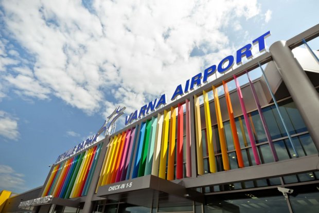 Летищата във Варна и Бургас са обслужили над 17 000 полета през 2021 година Летищата във Варна и Бургас са обслужили над 17 000 полета през 2021 година