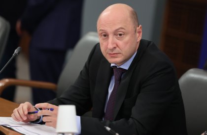 В проектобюджета финансовият министър предлага минимална пенсия от 370 лева и ковид надбавка - 60 лева за пенсионерите В проектобюджета финансовият министър предлага минимална пенсия от 370 лева и ковид надбавка - 60 лева за пенсионерите