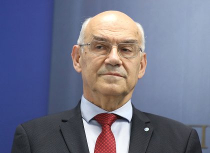 Премиерът трябва да уважава независимостта на регулатора, заяви председателят на КЕВР Иван Иванов Премиерът трябва да уважава независимостта на регулатора, заяви председателят на КЕВР Иван Иванов