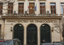 Над 1300 човека ще гласуват в затворите