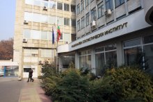През третото тримесечие БВП расте с 4,6 на сто на годишна основа, промишленото производство се увеличава с 9,7 на сто, а доверието на потребителите пада с 10,8 на сто, сочат данни на НСИ
