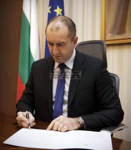 President Radev Cables Condolences to US Counterpart over Pittsburgh Synagogue Shooting