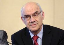 Ако до края на декември не се подадат документи в КЕВР за сертифициране на оператора на интерконектора Гърция-България,  експлоатацията му отново ще се отложи, предупреди Иван Иванов