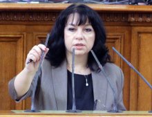 Number of MPs Put into Quarantine after Being in Contact with COVID-positive MP Temenouzhka Petkova