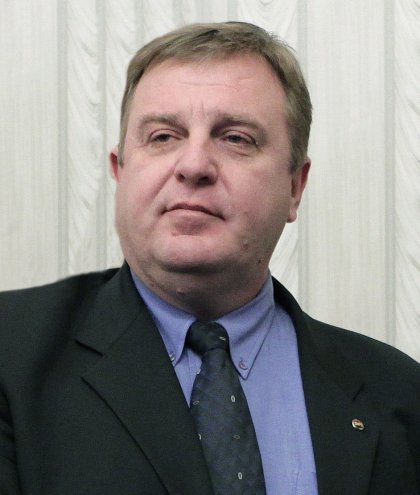 Bulgarian Defence Minister Meets with Swedish Counterpart in Bucharest