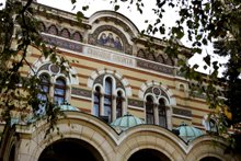 Православните християни почитат Архангеловата задушница, която се отбелязва в съботата преди Архангеловден