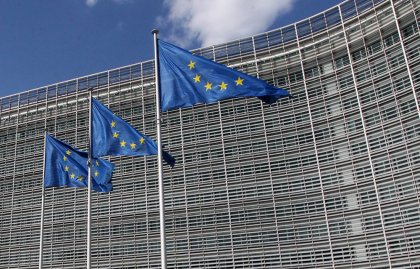 ЕС и САЩ промениха нивото на спора в СТО за митата върху стоманата и алуминия ЕС и САЩ промениха нивото на спора в СТО за митата върху стоманата и алуминия