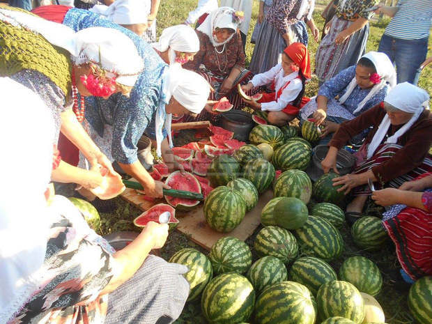 В силистренското село Смилец през август варят динен мед