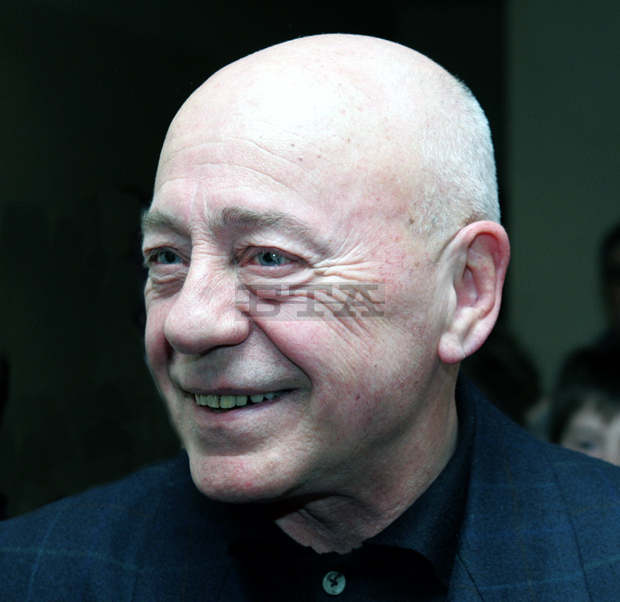 Регионалната библиотека в Шумен организира прожекции на филми с Тодор Колев по повод 82-годишнината от рождението му