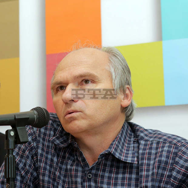 Заради пандемията се очаква ниска избирателна активност сред сънародниците ни в Босилеград Заради пандемията се очаква ниска избирателна активност сред сънародниците ни в Босилеград