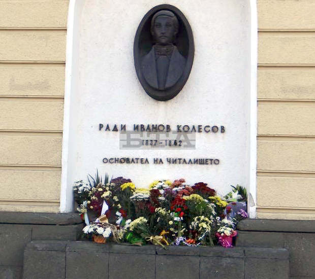 В Ямбол ще бъдат връчени 51 награди "Млади таланти" В Ямбол ще бъдат връчени 51 награди "Млади таланти"