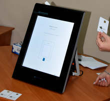 Повече от 400 шуменци гласуваха днес пробно с машина