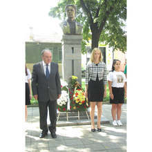 Пред паметника на Апостола в Силистра бе отбелязана сто осемдесет и четвъртата годишнита от  рождението на великия българин