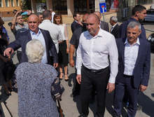 Финансовата децентрализация на общините ще ги освободи от недобросъвестен натиск на изпълнителната власт, смята президентът