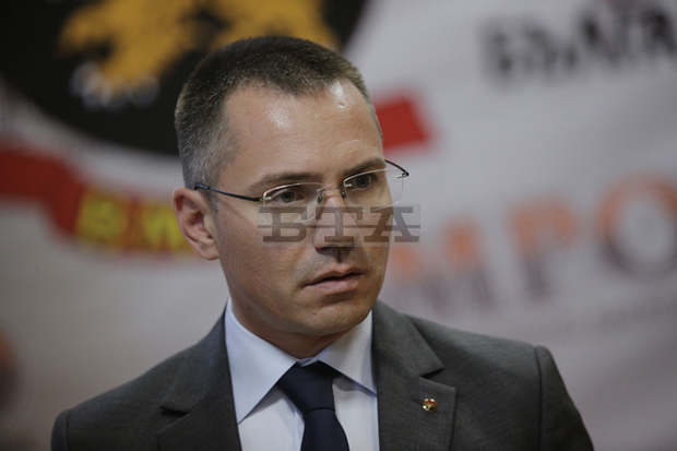 Ангел Джамбазки от ВМРО обжалба заповедта за "зеления" сертификат Ангел Джамбазки от ВМРО обжалба заповедта за "зеления" сертификат