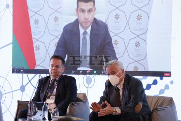Ако не укротим пандемията от COVID-19, нито един бизнес няма да може да процъфтява, заяви зам.-кметът на София Дончо Барбалов