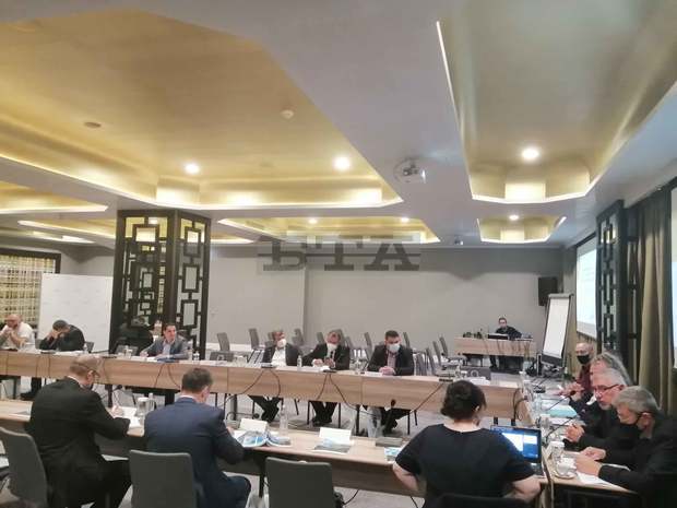 БСП продължава да защитава интересите на служителите на МВР, заявиха от партията БСП продължава да защитава интересите на служителите на МВР, заявиха от партията