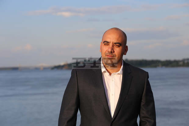 Юри Ценков: "Сега е време за устойчива социална и икономическа политика, а не за еврозона" Юри Ценков: "Сега е време за устойчива социална и икономическа политика, а не за еврозона"