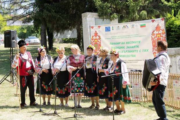 В тунджанското село Генерал Инзово се провежда Панаир на народните традиции и местните занаяти