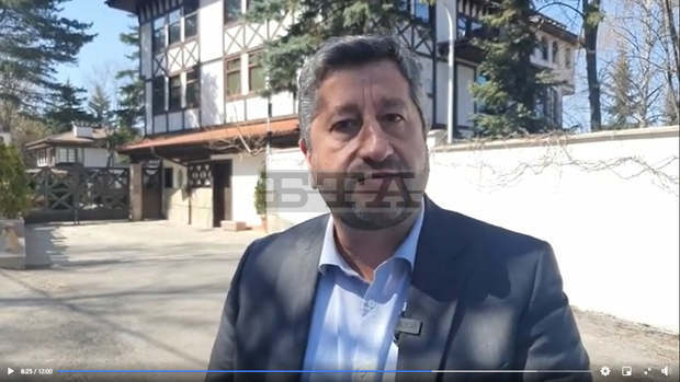 Христо Иванов: Ще работим срещу опита на ДПС и Борисов да продължат да крадат бъдещето ни Христо Иванов: Ще работим срещу опита на ДПС и Борисов да продължат да крадат бъдещето ни