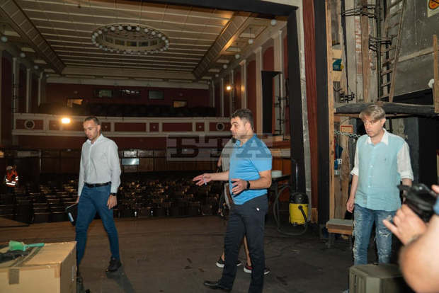 Основно обновяване на общинския театър "Апостол Карамитев" започна община Димитровград