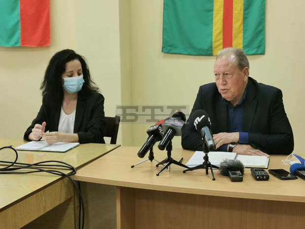 Кметът на Болярово настоява за спешен ремонт на път в бедствено състояние Кметът на Болярово настоява за спешен ремонт на път в бедствено състояние