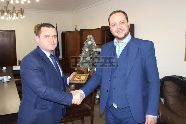 Повишаваме контрола и санкциите за промишленото замърсяване, обяви министър Борислав Сандов Повишаваме контрола и санкциите за промишленото замърсяване, обяви министър Борислав Сандов
