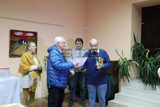 Ясни са отличените в националния фестивал на алтернативното кино "Мини филм Попово 2021" Ясни са отличените в националния фестивал на алтернативното кино "Мини филм Попово 2021"