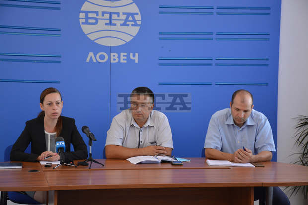 Десетки сигнали за купуване на гласове са постъпили в Ловешка област, информират от полицията Десетки сигнали за купуване на гласове са постъпили в Ловешка област, информират от полицията