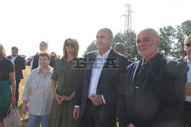 Президентът Румен Радев: "Сега е българската политическа жътва"