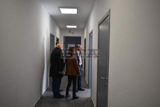 Разкрива се нова социална услуга в бившия детски дом в Асеновград Разкрива се нова социална услуга в бившия детски дом в Асеновград