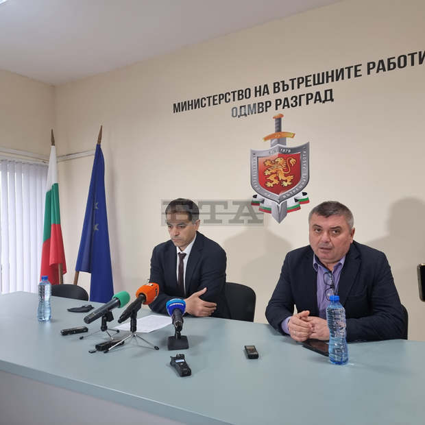 Убийството на 40-годишната жена в Разград е извършено в жилището, където живеело семейството,съобщи окръжният прокурор Убийството на 40-годишната жена в Разград е извършено в жилището, където живеело семейството,съобщи окръжният прокурор