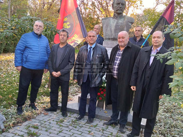 С почит към миналото и с вяра в бъдещето на Силистра ВМРО закри предизборната си кампания в 20-ти МИР С почит към миналото и с вяра в бъдещето на Силистра ВМРО закри предизборната си кампания в 20-ти МИР