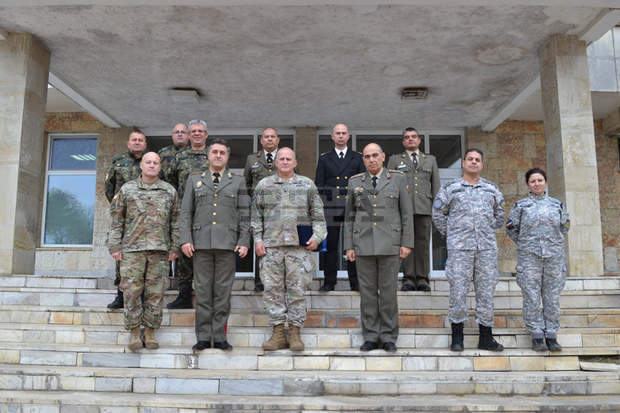 Военни от тренировъчен институт на Националната гвардия на Тенеси в САЩ са били на работна среща в Националния военен университет Военни от тренировъчен институт на Националната гвардия на Тенеси в САЩ са били на работна среща в Националния военен университет