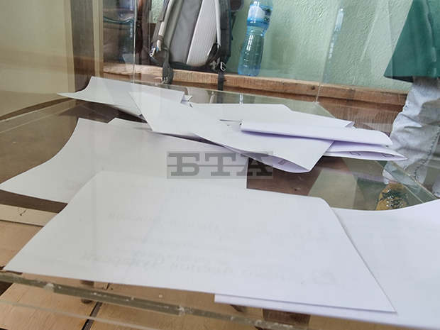 Жители на благоевградски села днес гласуват и за кметски наместник Жители на благоевградски села днес гласуват и за кметски наместник