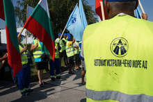 Работниците на "Автомагистрали-Черно море" излизат на пореден протест с искане за изплащане на дължимите им от държавата пари