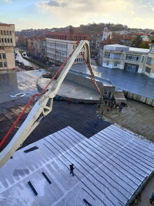 Напредва ремонтът на централния площад в Асеновград
