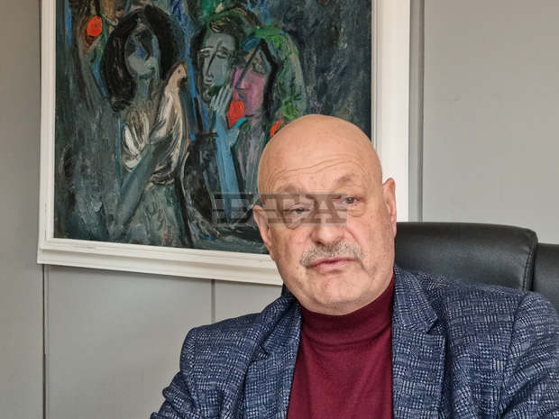 Екип на НБ "Иван Вазов" в Пловдив подготвя и печели проекти, финансирани както от ЕС, така и от български институции Екип на НБ "Иван Вазов" в Пловдив подготвя и печели проекти, финансирани както от ЕС, така и от български институции
