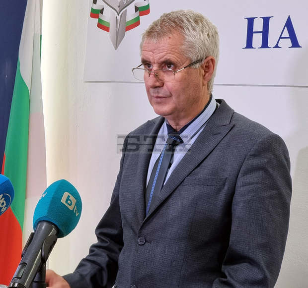 Полицията във Варна задържа четиринадесет души, заподозрени за търговия с гласове