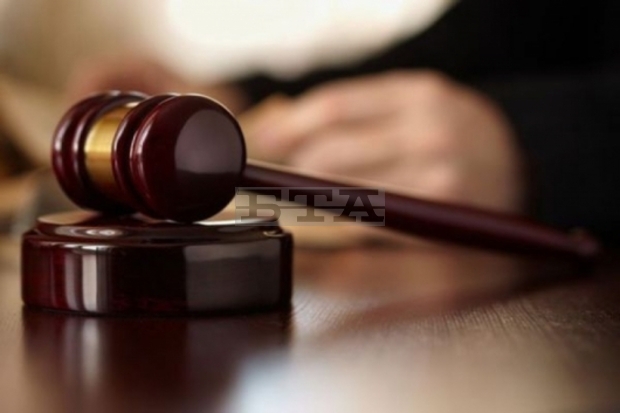 Варненски полицай е осъден условно за подкуп Варненски полицай е осъден условно за подкуп