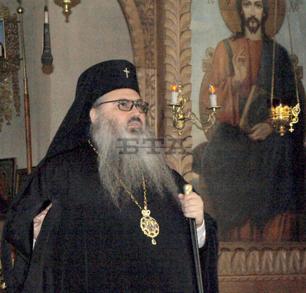Варненският митрополит Йоан отправи съболезнование към семействата на загиналите при пожар в Дом за възрастни хора в село Рояк Варненският митрополит Йоан отправи съболезнование към семействата на загиналите при пожар в Дом за възрастни хора в село Рояк