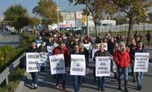 Областният управител на Русе се срещна с протестиращите срещу зеления сертификат