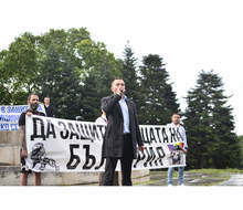 Стотици варненци подкрепиха Милена и шествието на патриотите в защита на традиционното българско семейство