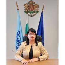 Бедственото положение в местността Яйлата, край която заседна корабът Vera Su, се удължава с още месец