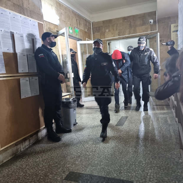 Испанският гражданин, убил в Разград своята съпруга, остава в ареста Испанският гражданин, убил в Разград своята съпруга, остава в ареста