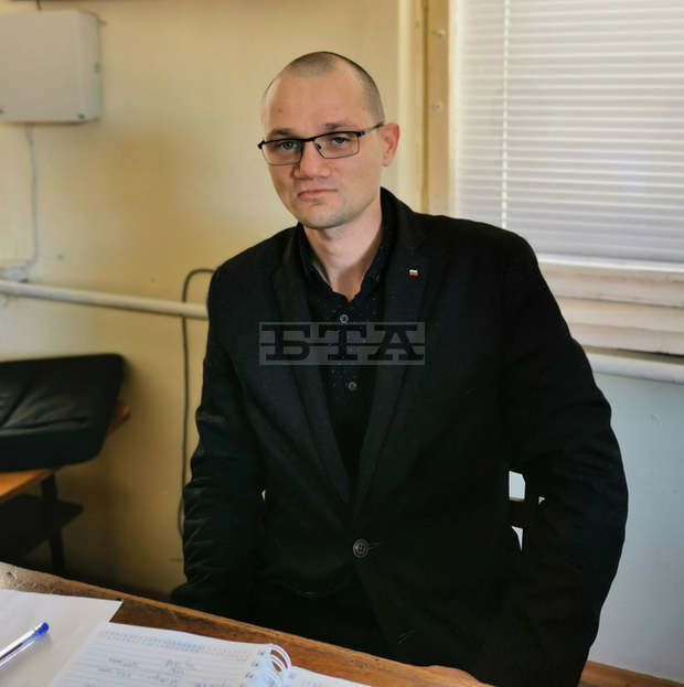 Над 100 са кандидатите за депутати в петмандатния Кърджалийски избирателен район Над 100 са кандидатите за депутати в петмандатния Кърджалийски избирателен район