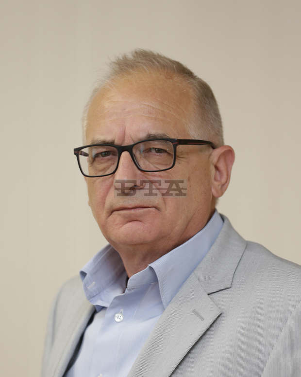 Институциите търсят варианти за решаване на казуса с липсата на личен лекар за жителите на община Трекляно Институциите търсят варианти за решаване на казуса с липсата на личен лекар за жителите на община Трекляно