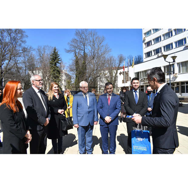 ГЕРБ - Перник откри с водосвет предизборната си кампания ГЕРБ - Перник откри с водосвет предизборната си кампания